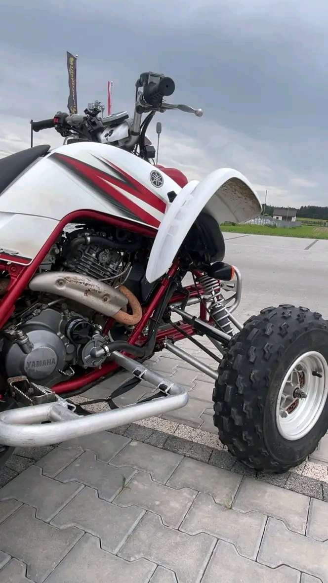 Yamaha Banshee 1